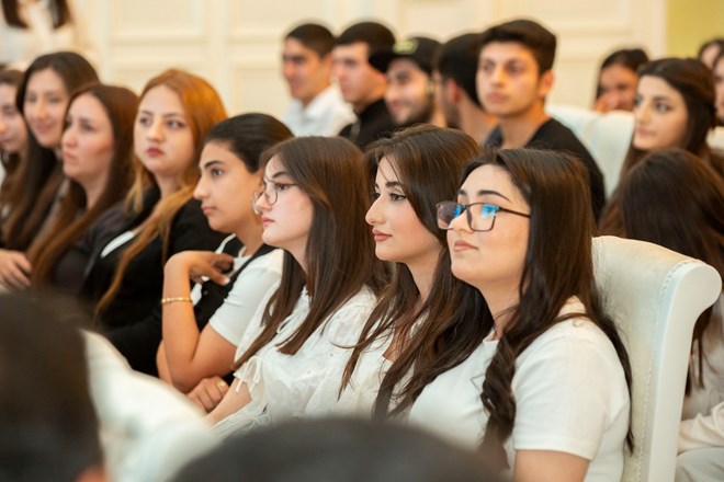 “INNOLAND” İnkubasiya və Akselerasiya Mərkəzinin tərəfdaşlığı ilə Gəncə şəhər Heydər Əliyev Mərkəzində "İnnovasiya və Yaradıcılıq Forumu" keçirilib