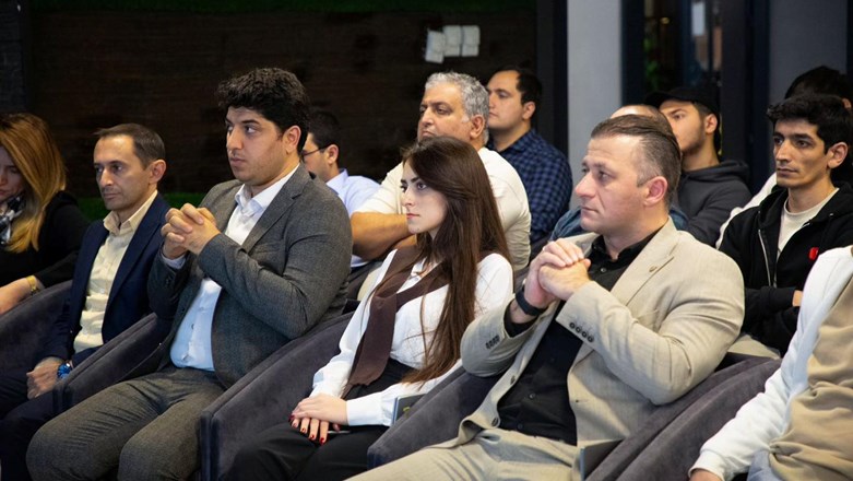 Fintex startapları üçün “Xüsusi tənzimləmə rejimi” mövzusunda görüş keçirildi